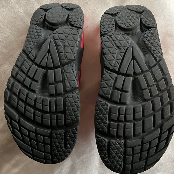 Hoka slides - Picture 2 of 5